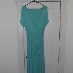 Women's JUNIOR plus size 3XL Maxi Dress